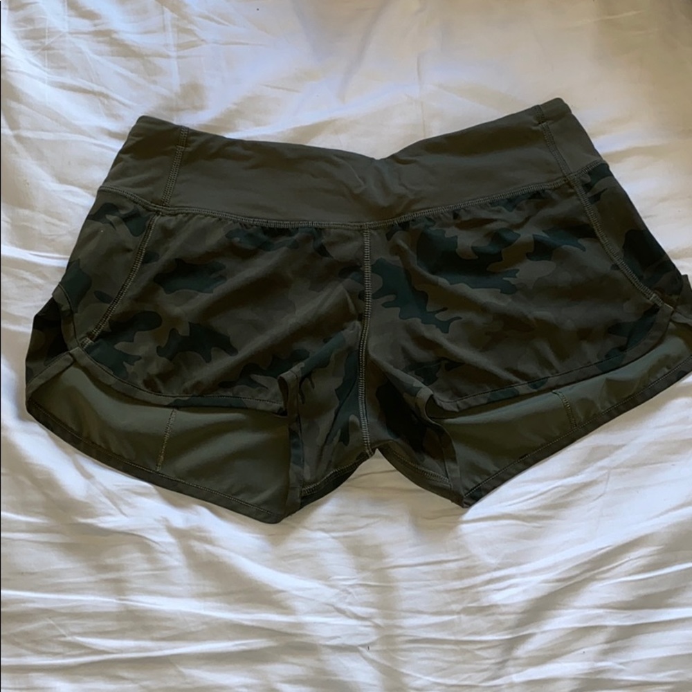 Lululemon Speed-Up Camo Short